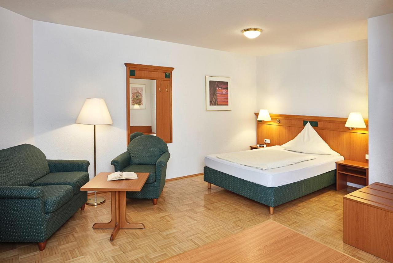 Hotel & Residenz Am Kurpark Schlangenbad Eksteriør bilde
